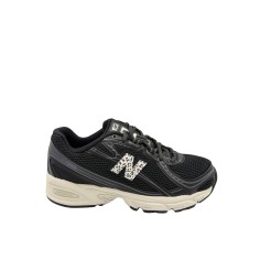 New Balance 740